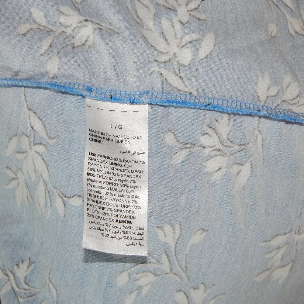 Soma Size L Blue White Floral Tank Top Built in Bra Adjustable Shirt Sleepwear - Picture 8 of 10